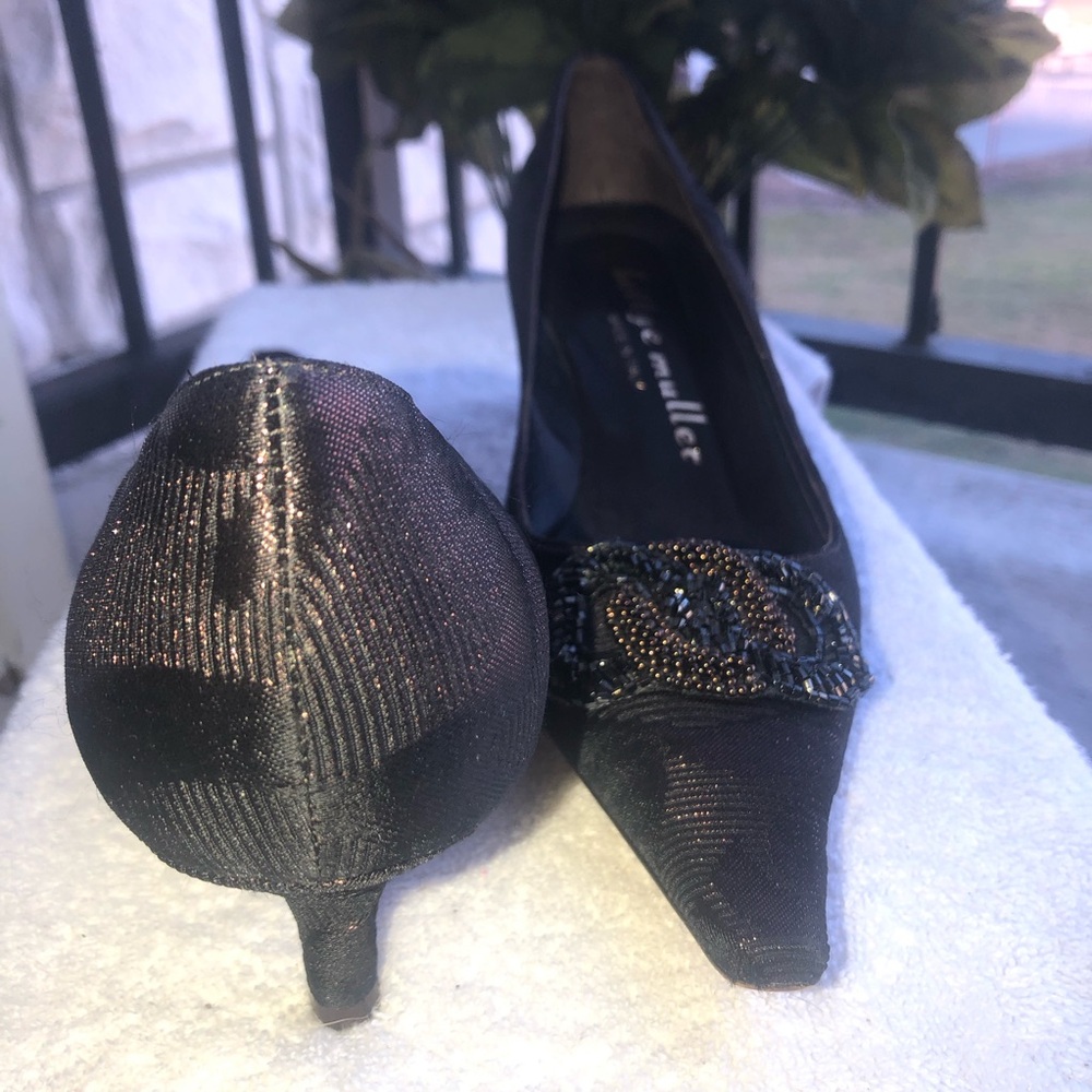 Bettye Muller Metallic Brown SZ. 6.5 Made In ITALY Elegance Kitten Heels Beaded - Picture 8 of 12